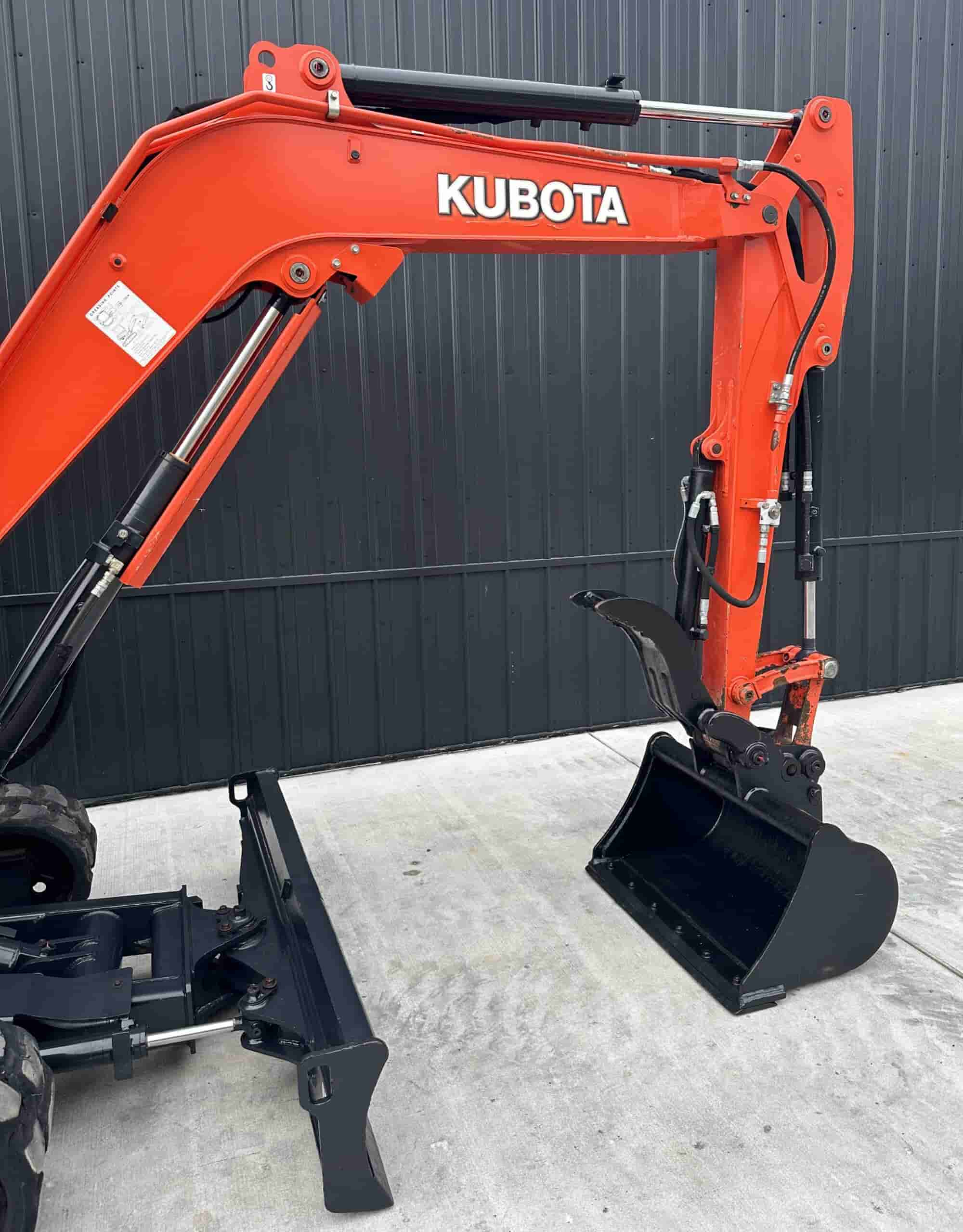 2019 KUBOTA KX040-4
